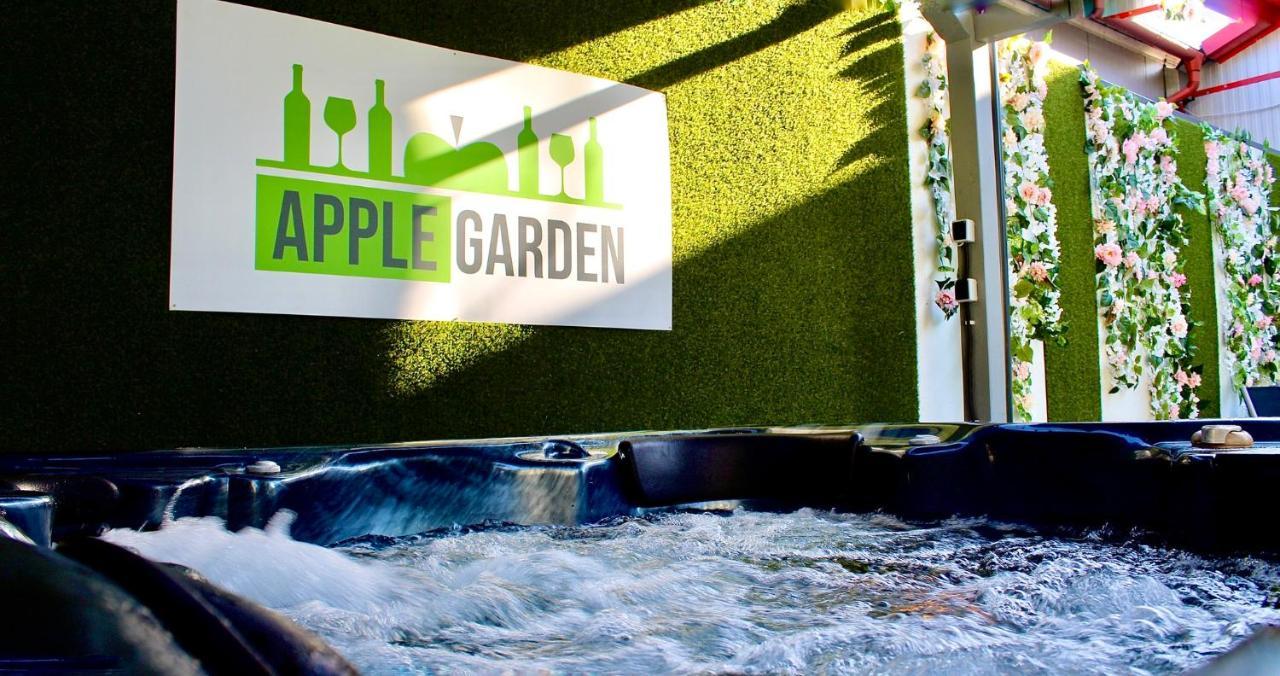 Applegarden Debrecen Exterior foto